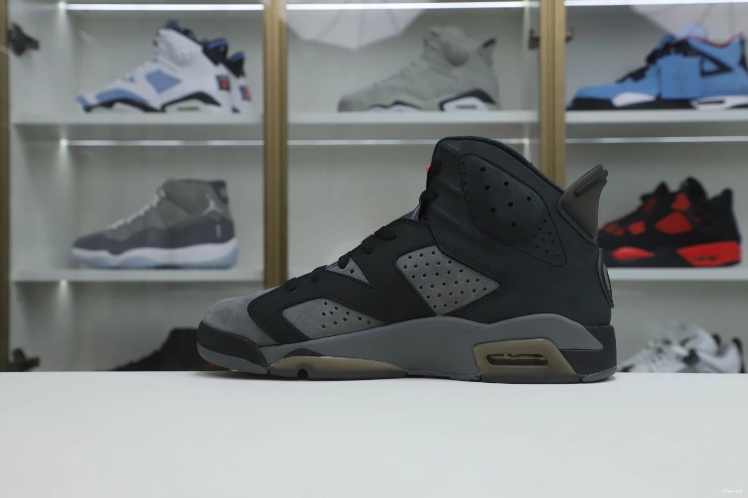 JORDAN PARIS 'IRON X SAINT-GERMAIN 6 AIR RETRO GREY' 0302